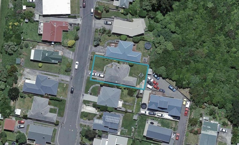 28 Oswald Crescent, Paparangi, Wellington - Carousel 1