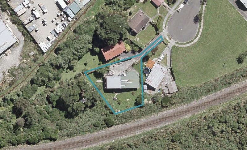 23 Oaklands Grove, Clouston Park, Upper Hutt - Carousel 1