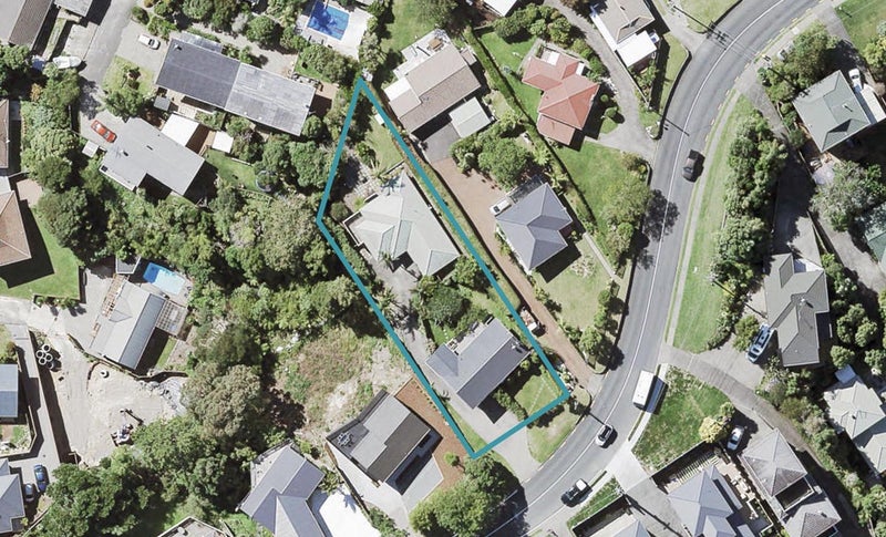 1/67 Arran Road, Browns Bay, Auckland - Carousel 1