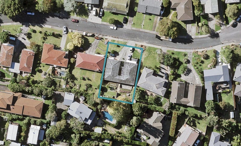 11A Kayeleen Place, Cockle Bay, Auckland - Carousel 1