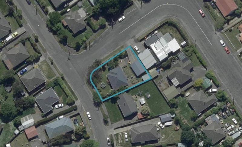 12 Christian Street, BRYNDWR, CHRISTCHURCH - Carousel 1