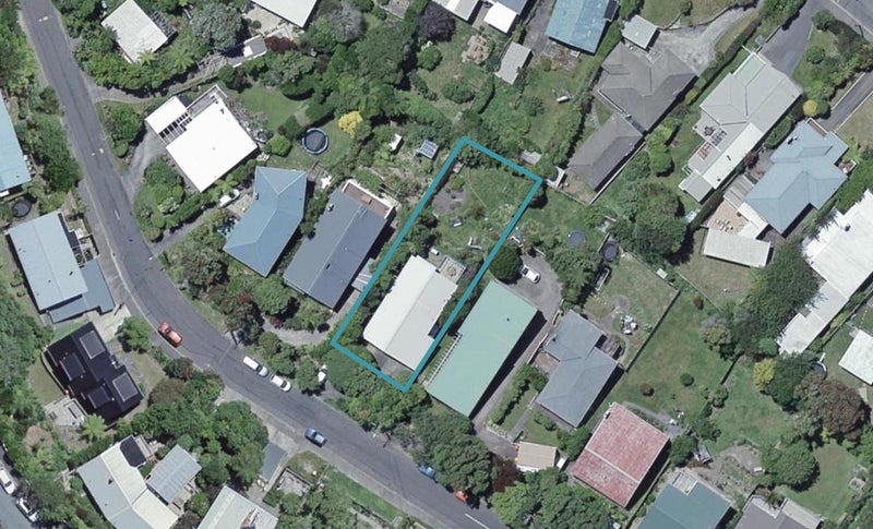 64 Spencer Street, Crofton Downs, Wellington - Carousel 1
