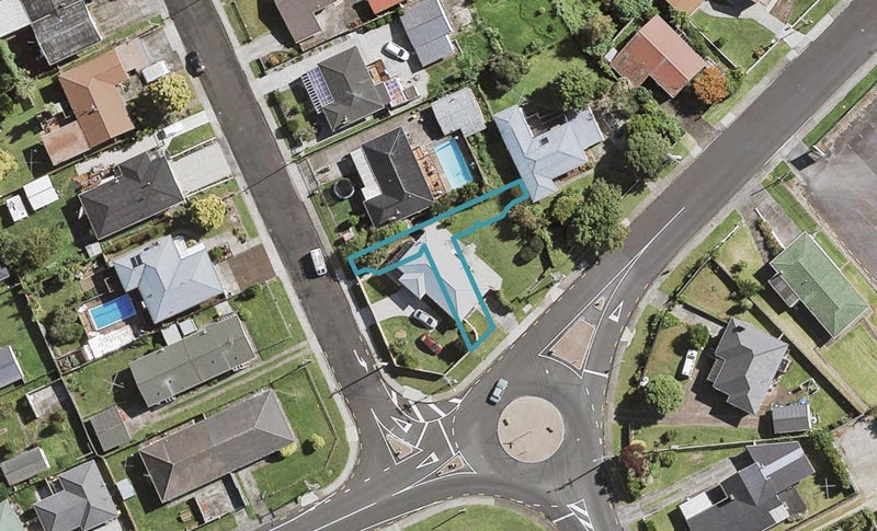 1C Hollinbrigg Place, Manurewa, Auckland - Carousel 1