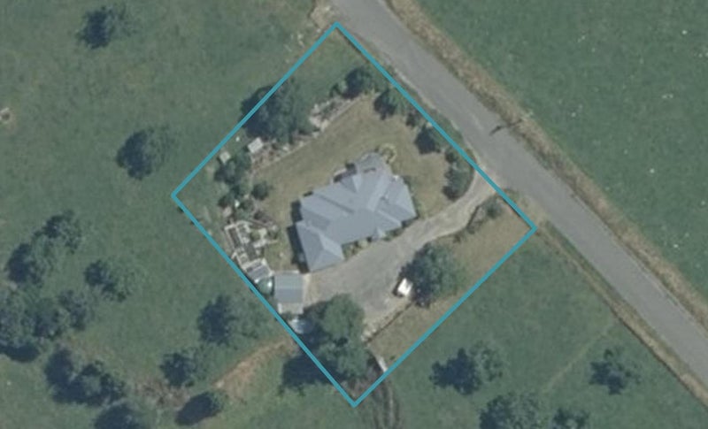 92 Packard Road, Takaka - Carousel 1