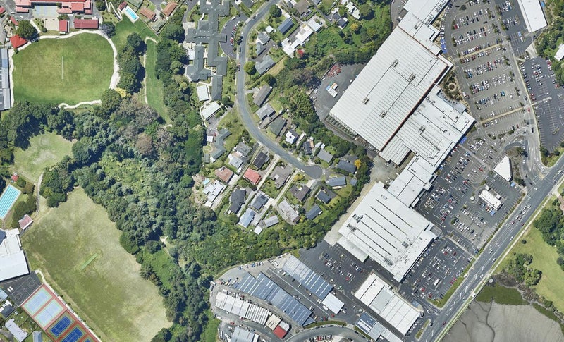 77 Botanical Road, Tauranga South, Tauranga - Carousel 1