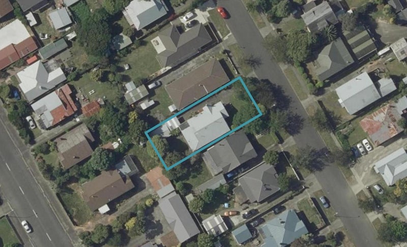 10 Bryant Street, Takaro, Palmerston North - Carousel 1