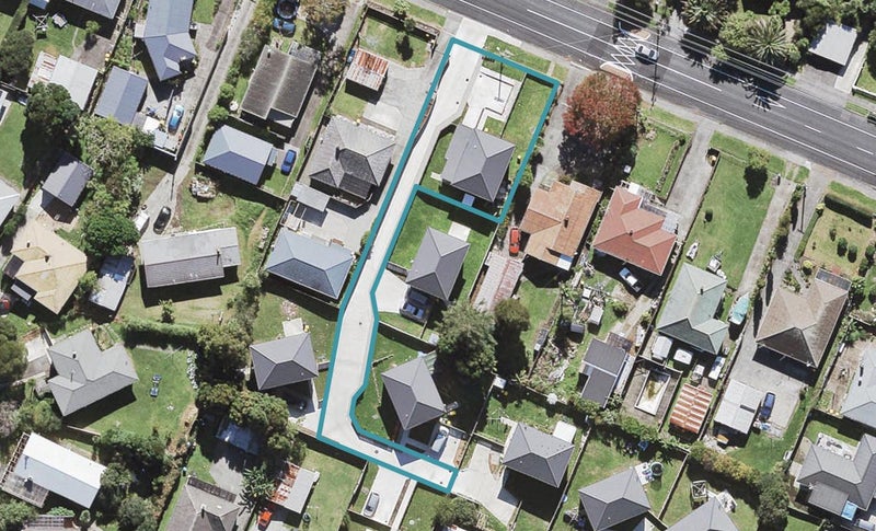 2 Tamatimu Lane, Kelston, Auckland - Carousel 1