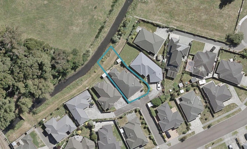 72 Leighton Avenue, Waiwhetu, Lower Hutt - Carousel 1