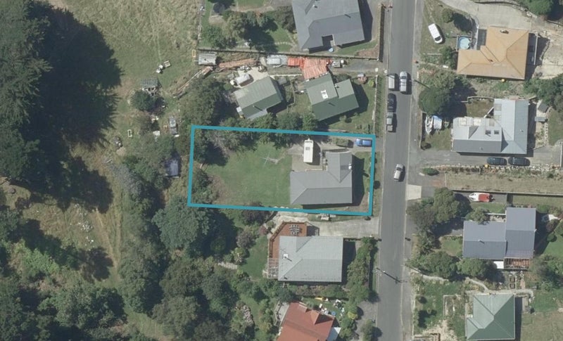 17 Owen Street, Green Island, Dunedin - Carousel 1