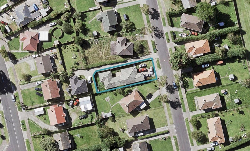 13A Wimbledon Crescent, Glen Innes, Auckland - Carousel 1