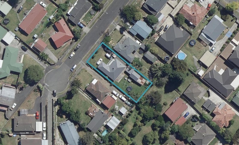 5 Richardson Road, Bader, Hamilton - Carousel 1