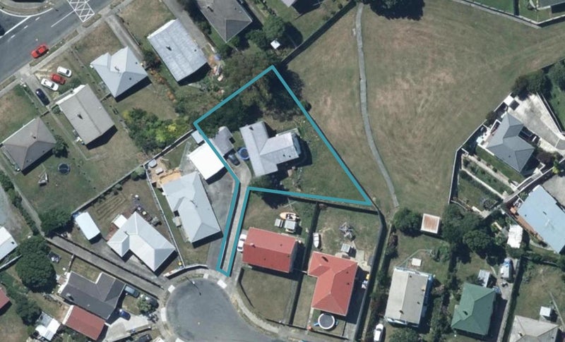 27 Caduceus Place, Ascot Park, Porirua - Carousel 1