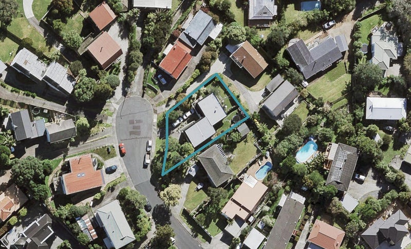 1/11 Capilano Place, Glenfield, Auckland - Carousel 1
