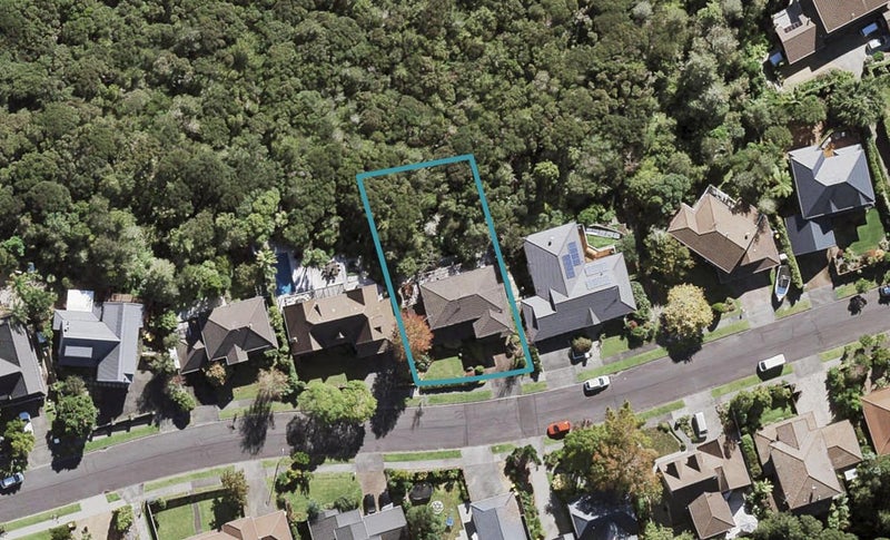 18 Ravenstone Place, Chatswood, Auckland - Carousel 1