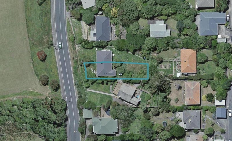 102 Curtis Street, Northland, Wellington - Carousel 1