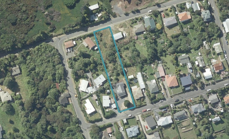 33 Kauri Street, Ravensbourne, Dunedin - Carousel 1