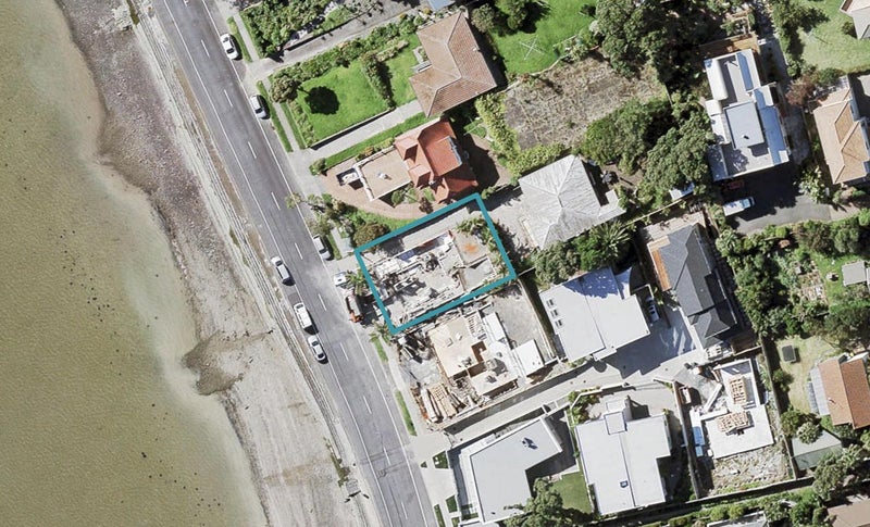 67A The Parade, Bucklands Beach, Auckland - Carousel 1