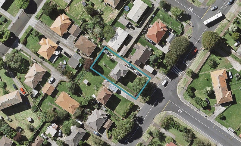 31 Tripoli Road, Panmure, Auckland - Carousel 1