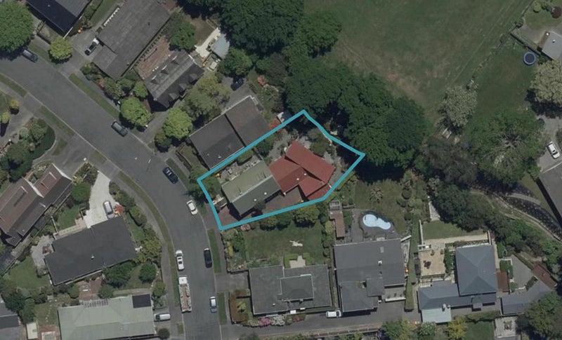 2/8 Guinness Crescent, Ilam, Christchurch - Carousel 1