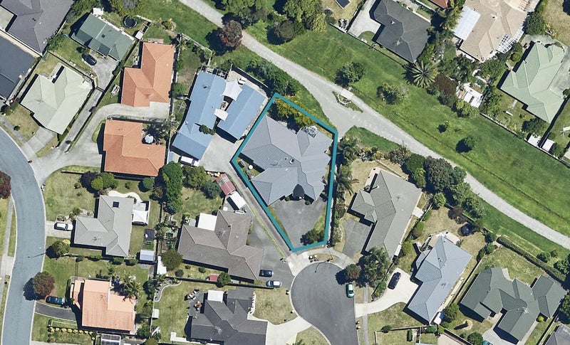 12 Taepa Close, Papamoa Beach, Papamoa - Carousel 1