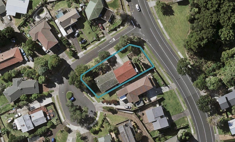 2A Banksia Place, Goodwood Heights, Auckland - Carousel 1