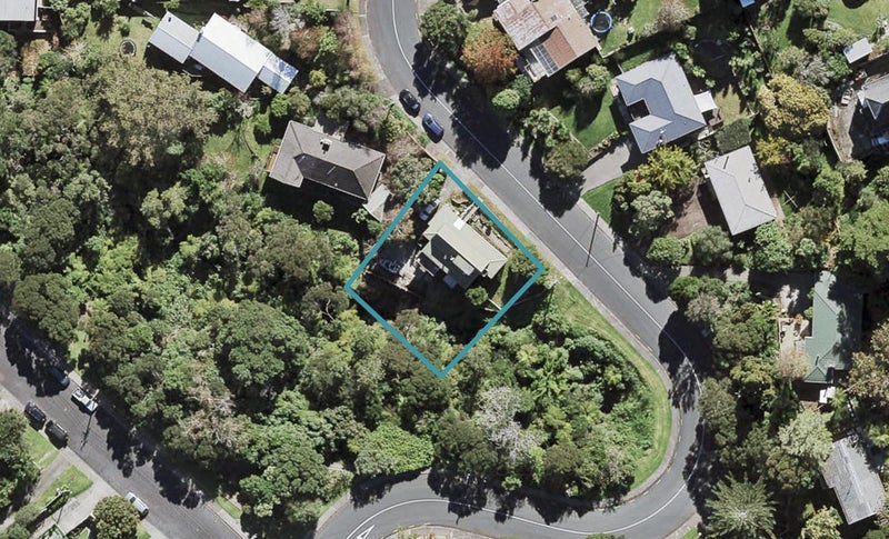 55 Sunnyhaven Avenue, Beach Haven, Auckland - Carousel 1