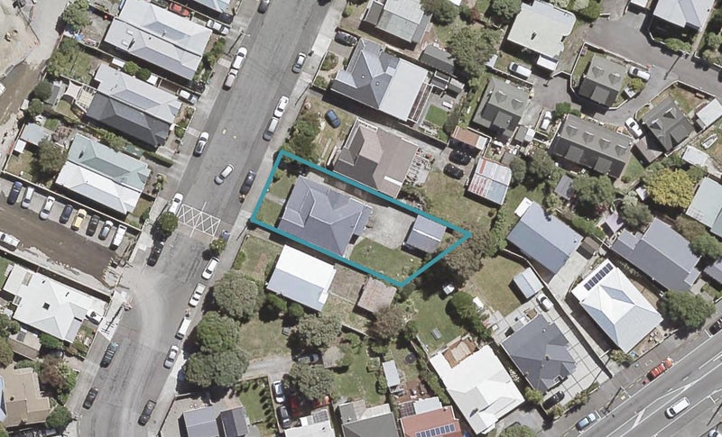 6 Riddlers Crescent, Petone, Lower Hutt - Carousel 1