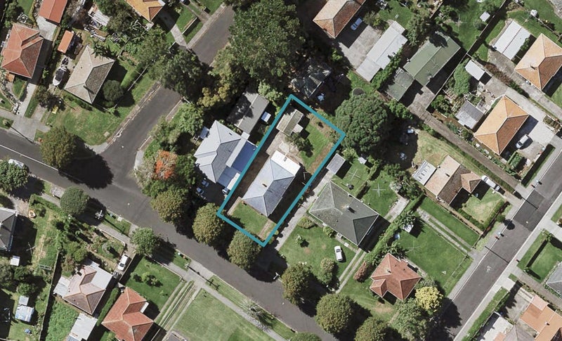 19 Stewart Avenue, Panmure, Auckland - Carousel 1