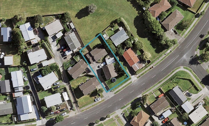 14 Maplesden Drive, Clendon Park, Auckland - Carousel 1