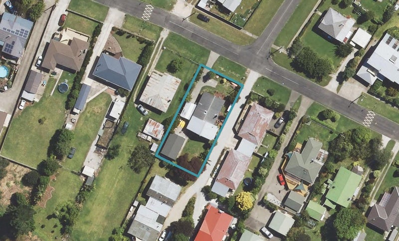42 Oak Street, Mangapapa, Gisborne - Carousel 1