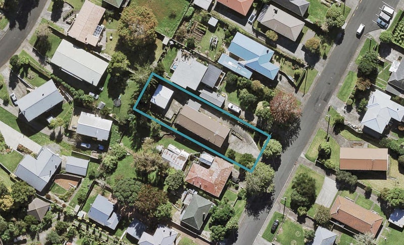 91 Matipo Road, Te Atatu Peninsula, Auckland - Carousel 1