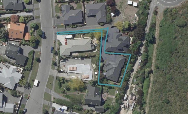 21A Basil Place, Mount Pleasant, Christchurch - Carousel 1