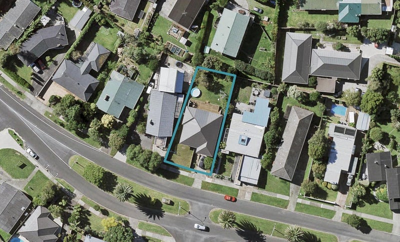 11 The Boulevard, Sunnyhills, Auckland - Carousel 1