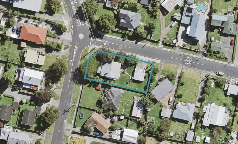 50 Woodglen Road, Glen Eden, Auckland - Carousel 1