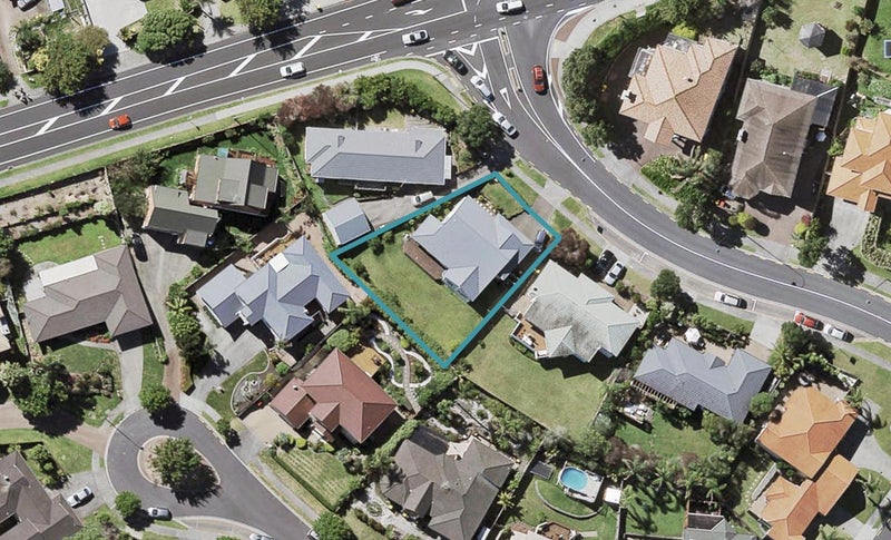 3 Graham Collins Drive, Windsor Park, Auckland - Carousel 1