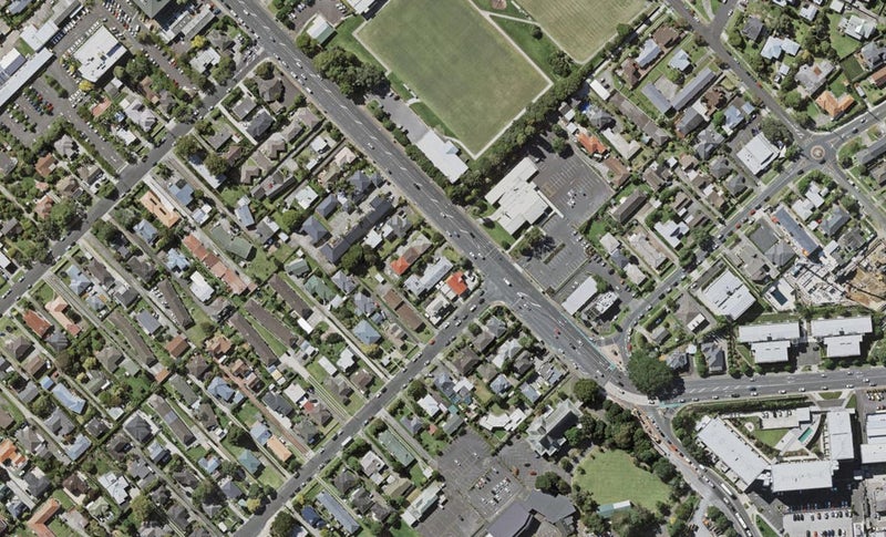 3/22 Taharoto Road, Takapuna, Auckland - Carousel 1
