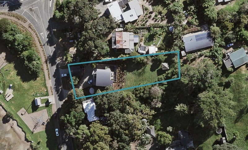 70 Wharf Road, Ostend, Waiheke Island - Carousel 1