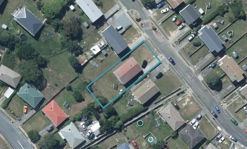 30 Kaituna Street, Waitangirua, Porirua - Carousel 1