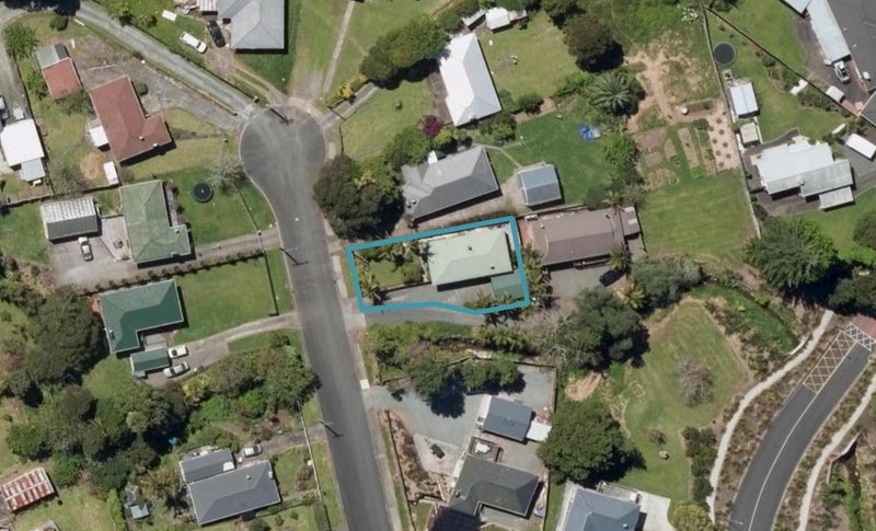 2 Woodhill Close, Avenues, Whangarei - Carousel 1