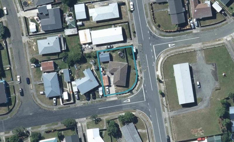 7 Conclusion Street, Ascot Park, Porirua - Carousel 1