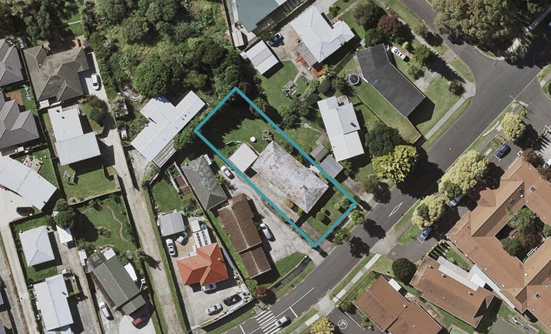 7 Edgewater Drive, Pakuranga, Auckland - Carousel 1