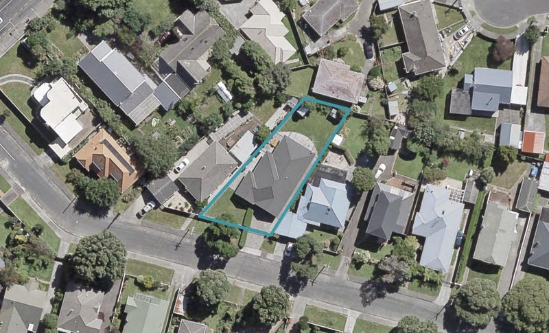 3 Thornycroft Avenue, Epuni, Lower Hutt - Carousel 1