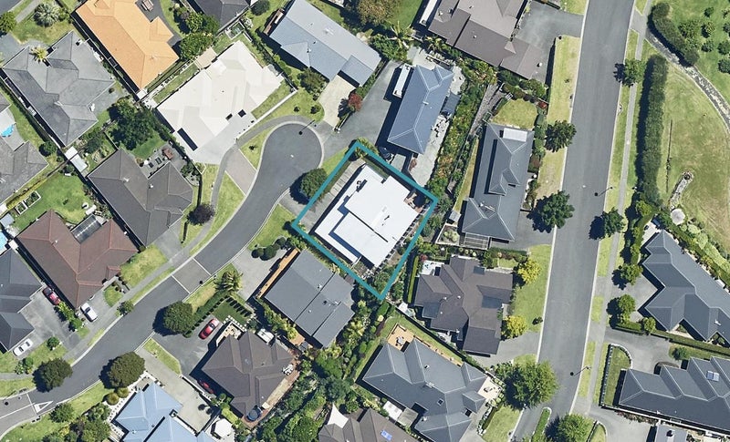 14 Harkin Close, Bethlehem, Tauranga - Carousel 1