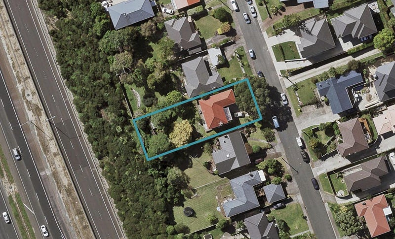 54 Lyttelton Avenue, Forrest Hill, Auckland - Carousel 1