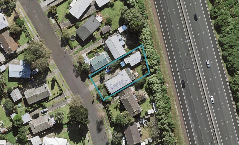 92 Crawford Avenue, Mangere Bridge, Auckland - Carousel 1