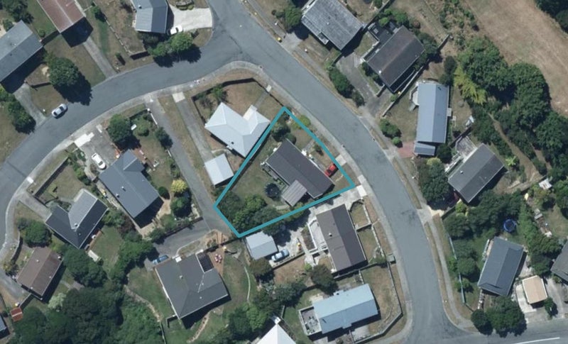 5 The Bollard, Whitby, Porirua - Carousel 1