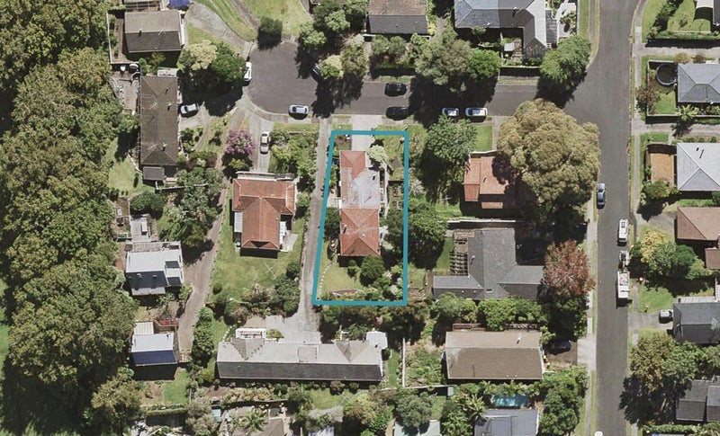 1/4 Mahuta Grove, Northcote, Auckland - Carousel 1