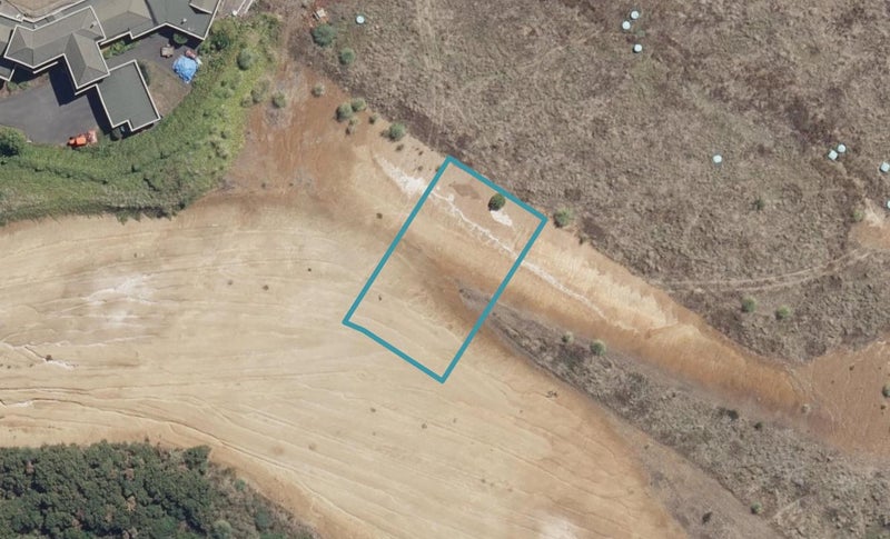 11 Katapaki Rise, Flagstaff, Hamilton - Carousel 1