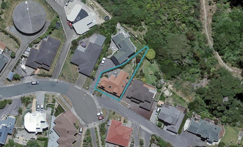 15 Signallers Grove, Strathmore Park, Wellington - Carousel 1