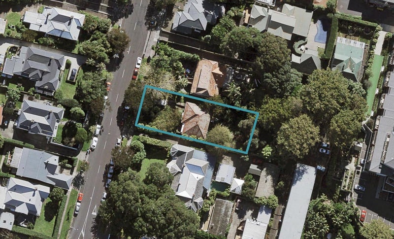 12 Horoeka Avenue, Mount Eden, Auckland - Carousel 1
